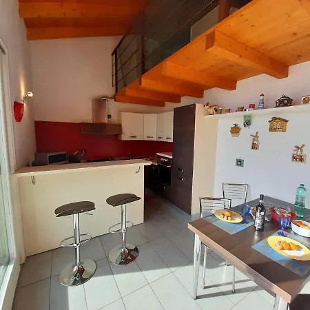 Casa Stefania 아파트 게라 라리오